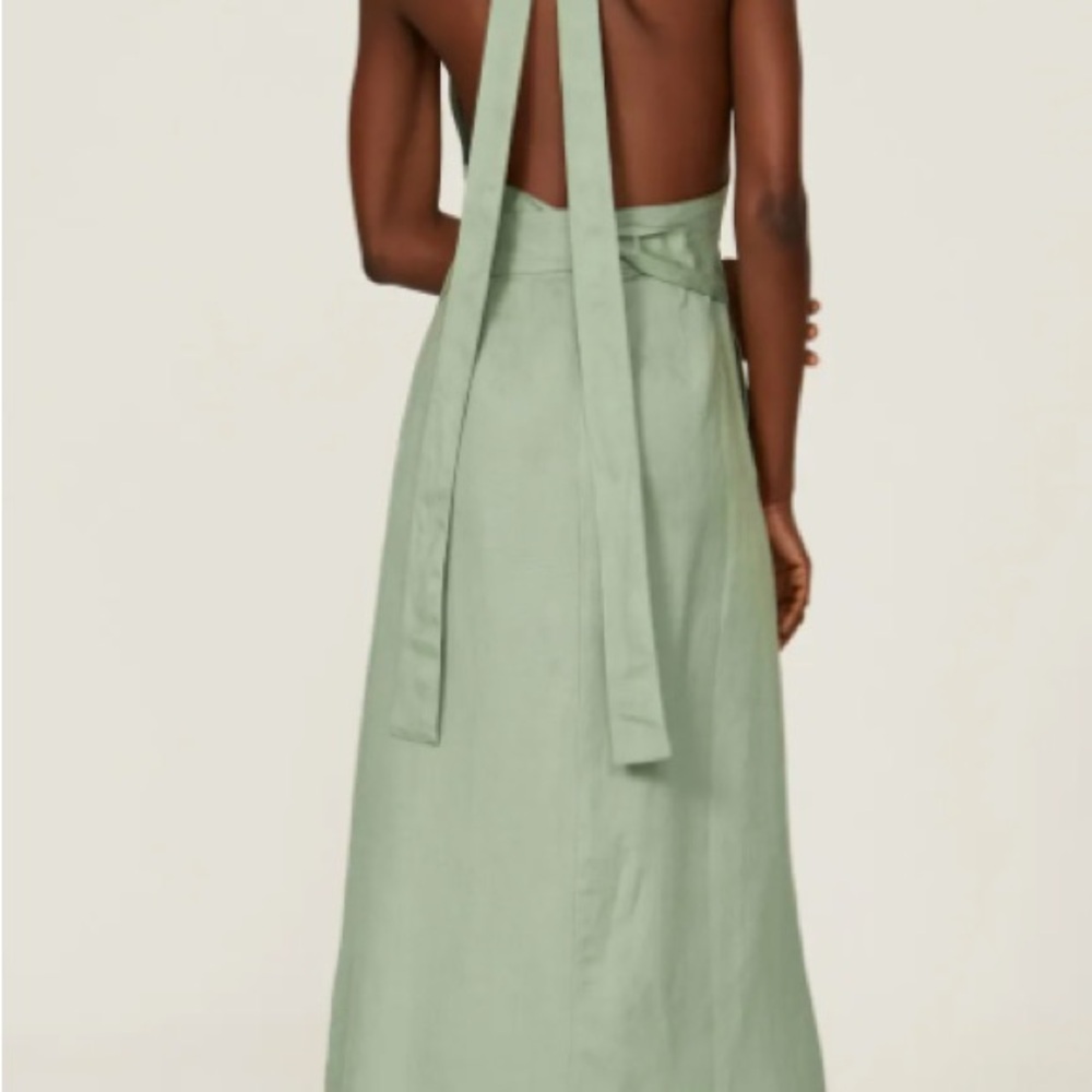 Chic Backless Sage Dress